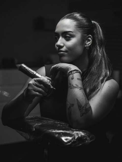 Nuri, tatuadora especialista en fine line y micro realismo — Nuri.tattoo, Villanueva de la Serena
